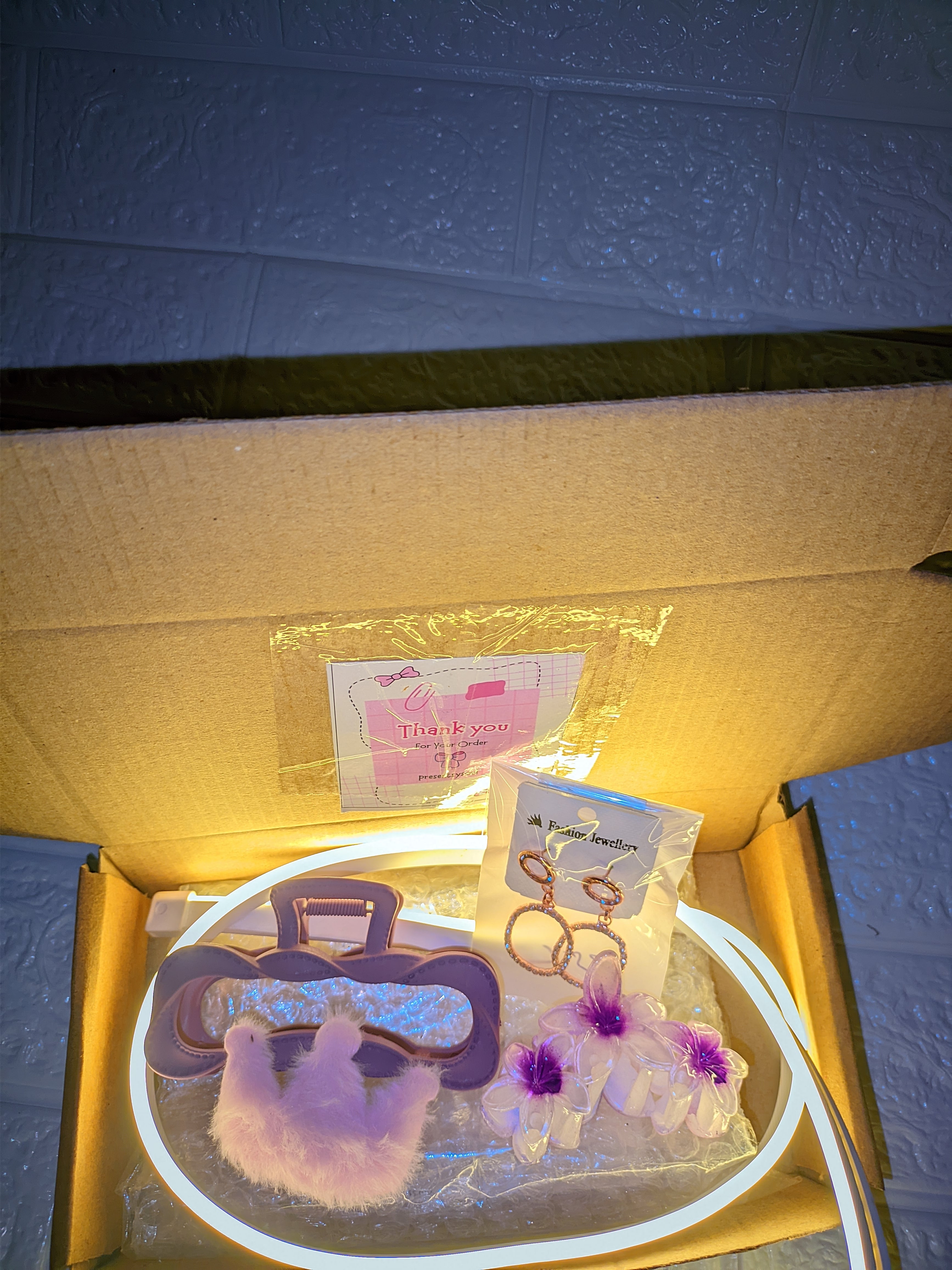 Presentsysoul Hamper Including one Crown bow,long clutcher, half Clutcher, Korean earrings